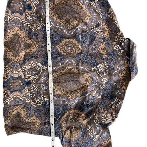 Michael Kors Men’s Classic Fit  Paisley Button-Up Shirt - Medium - Picture 6 of 7